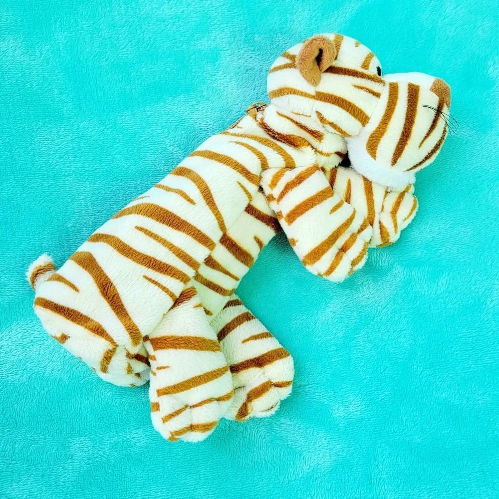NEW adorable tiger design zippered pencil case